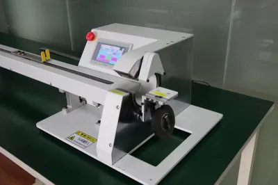 Machine d'emballage avec ruban adhésif et tirage de fil unilatéral JW-303K-1.0m Thumb