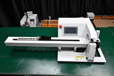 Machine d'emballage avec ruban adhésif et tirage de fil unilatéral JW-303K-1.0m Thumb