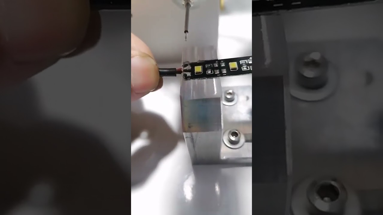 LED Light Strip Semi Automatic SolderingTinning Machine