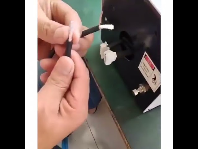 Professional Semi-Automatic Electronic Wire Cable Shield Braid Brushing & Twisting Machine 1-8mm